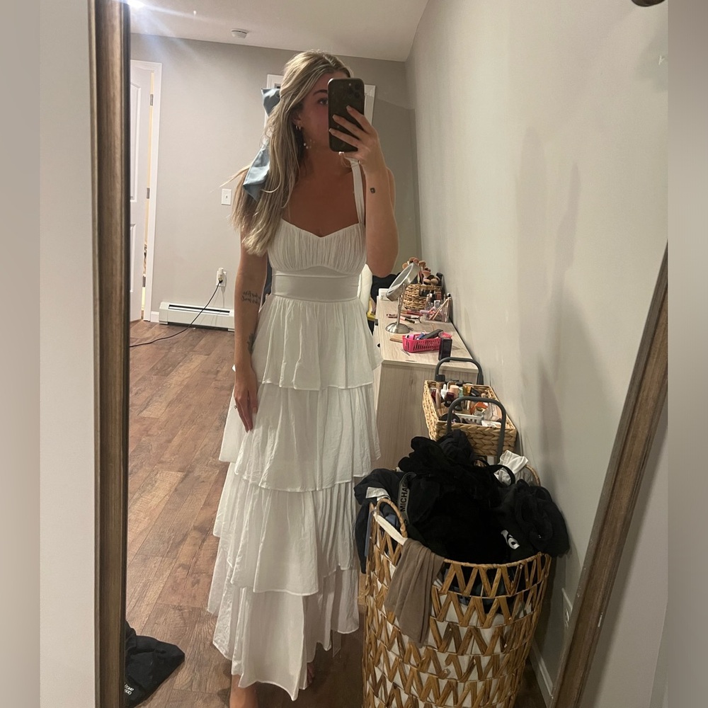 Abercrombie ruffle maxi dress small TALL